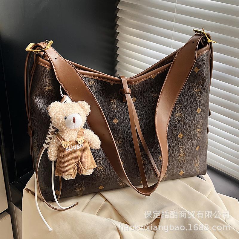 Premium Commuter Large-capacity Bag Women's 2025 New Spring and Summer Versatile Shoulder Bag Fashionable Portable Tote Bag