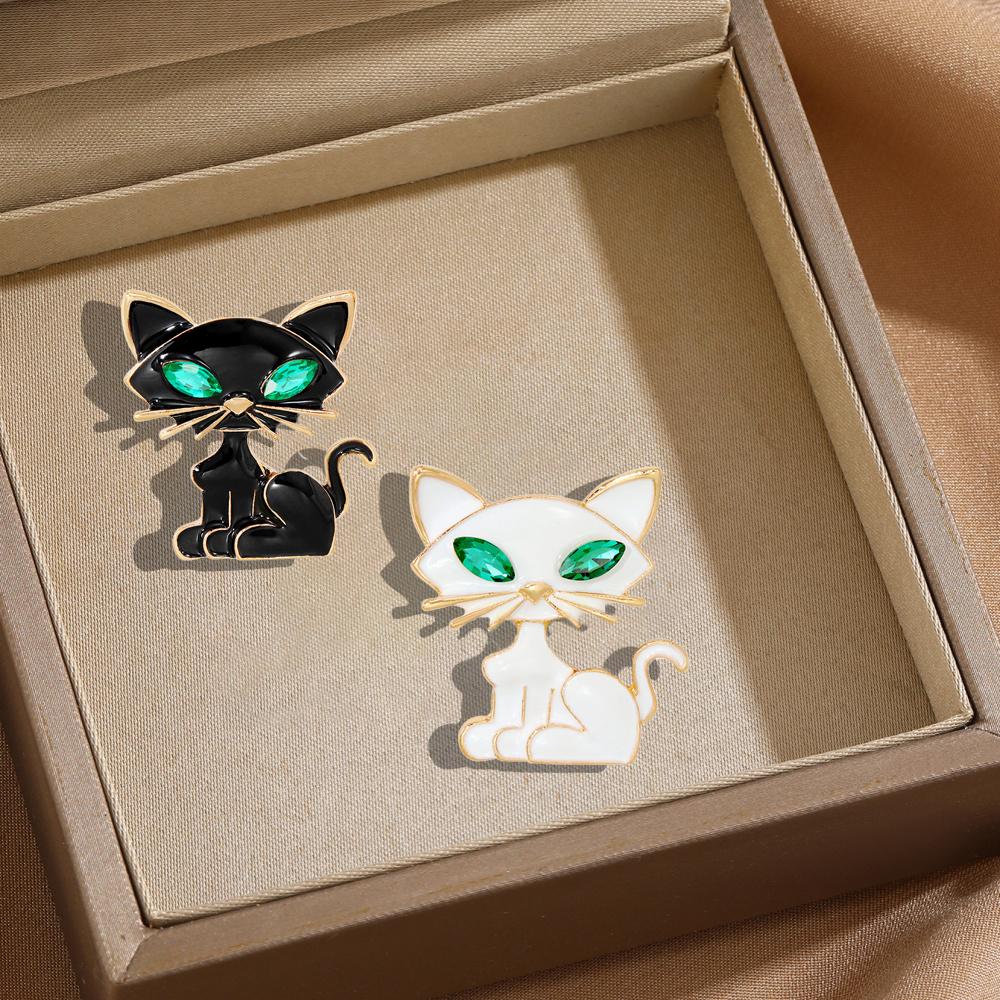 Green-eyed Cat Brooch Brooch Universal Animal Metal Badge Trendy Clothes Bag Scarf Accessories Brooches Pin