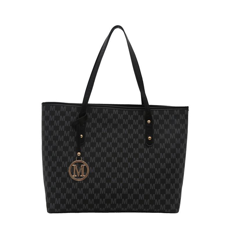 2025 Large Capacity M Letter Autumn/Winter Tote: Versatile European & American Shoulder Handbag