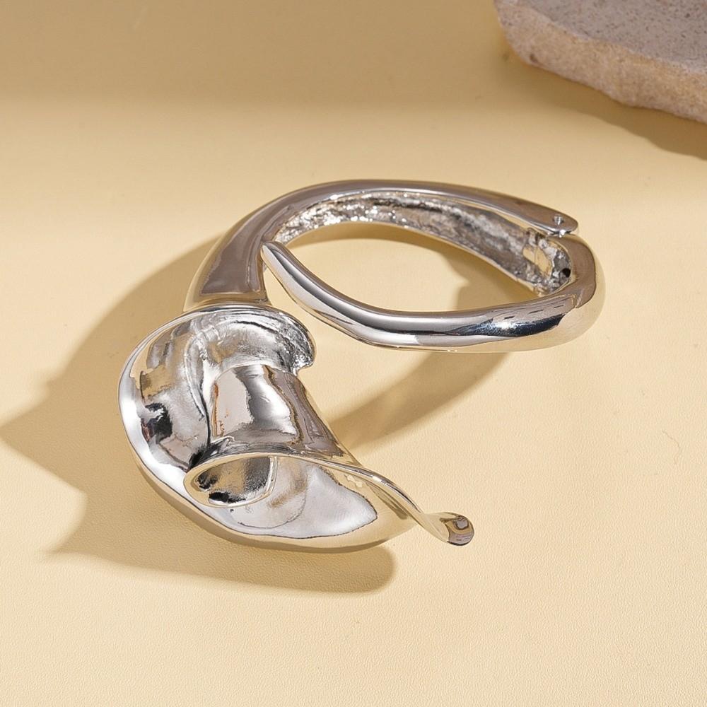 Metal Irregular Flower Cuff Bangles Flower Leaf Exaggerated Bracelet  Lady Gift