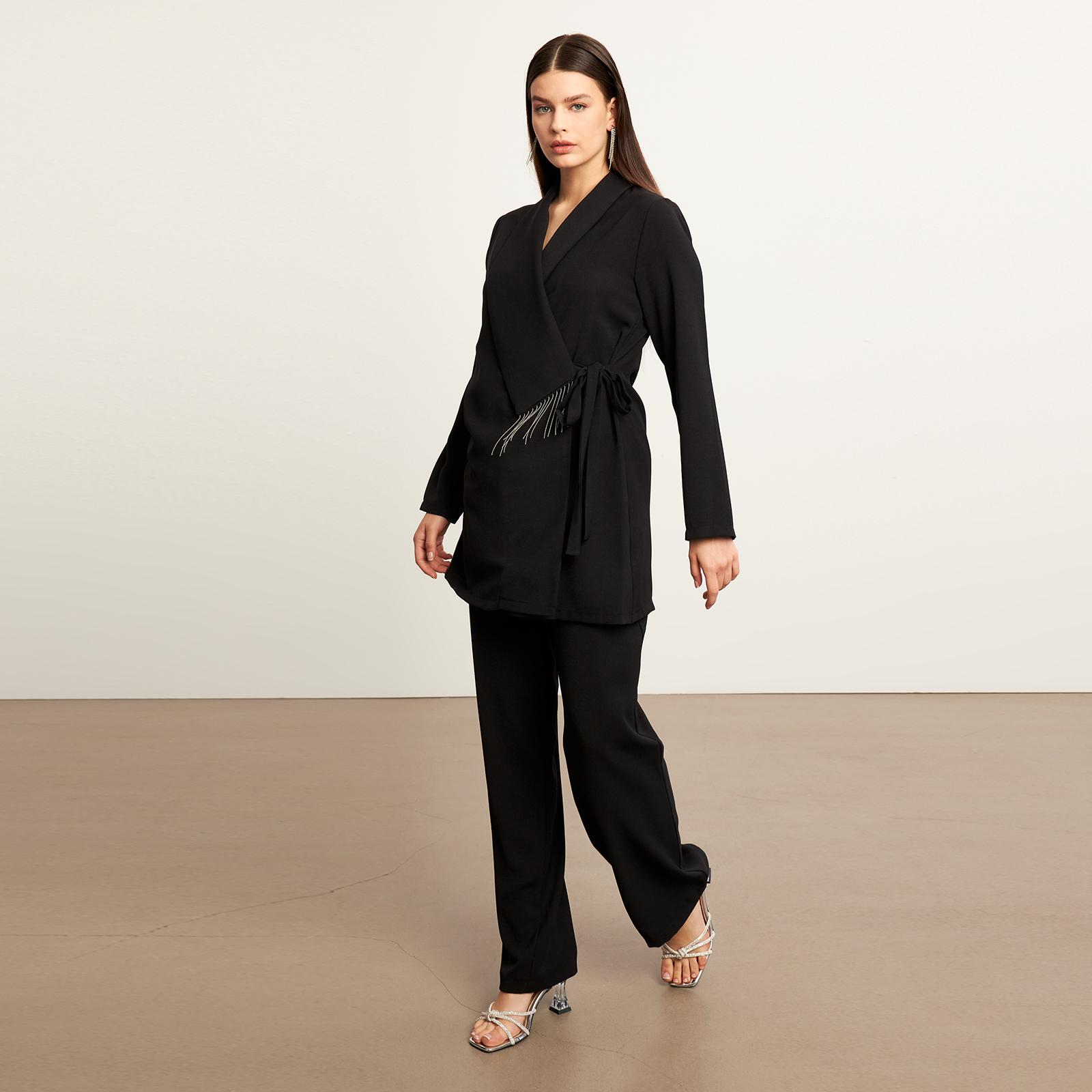 

Chained Jacket Trouser Suit Women Modern Clothing M чорний