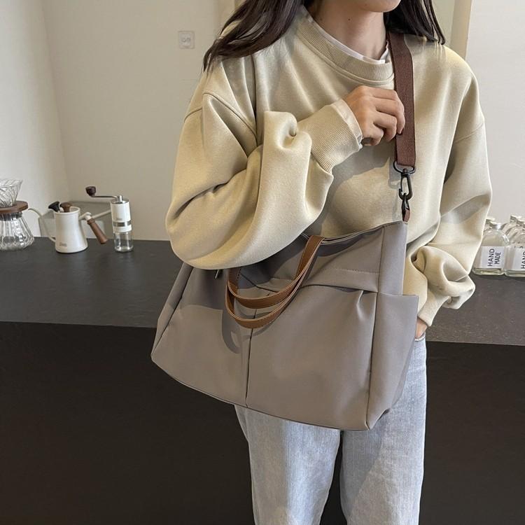 Stylish Nylon Shoulder Bag For Women Large Capacity Tote Business And Casual Use