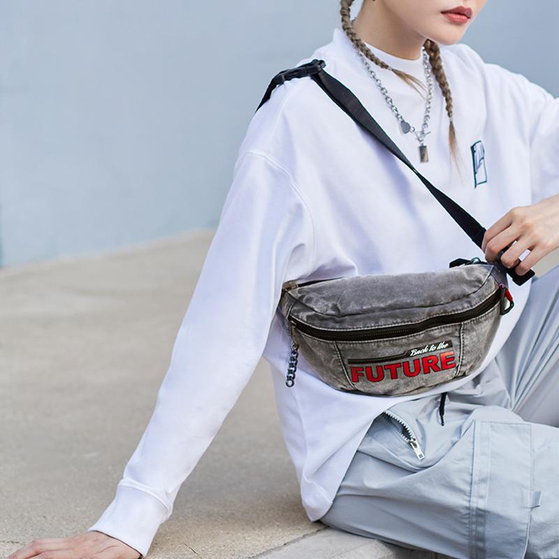 Li-Ning Back To The Future Collaboration Series Universal Pictures Zippered Fabric Crossbody Bag Shoulder Bag Waist Bag Unisex bags Gray ABDR508-1