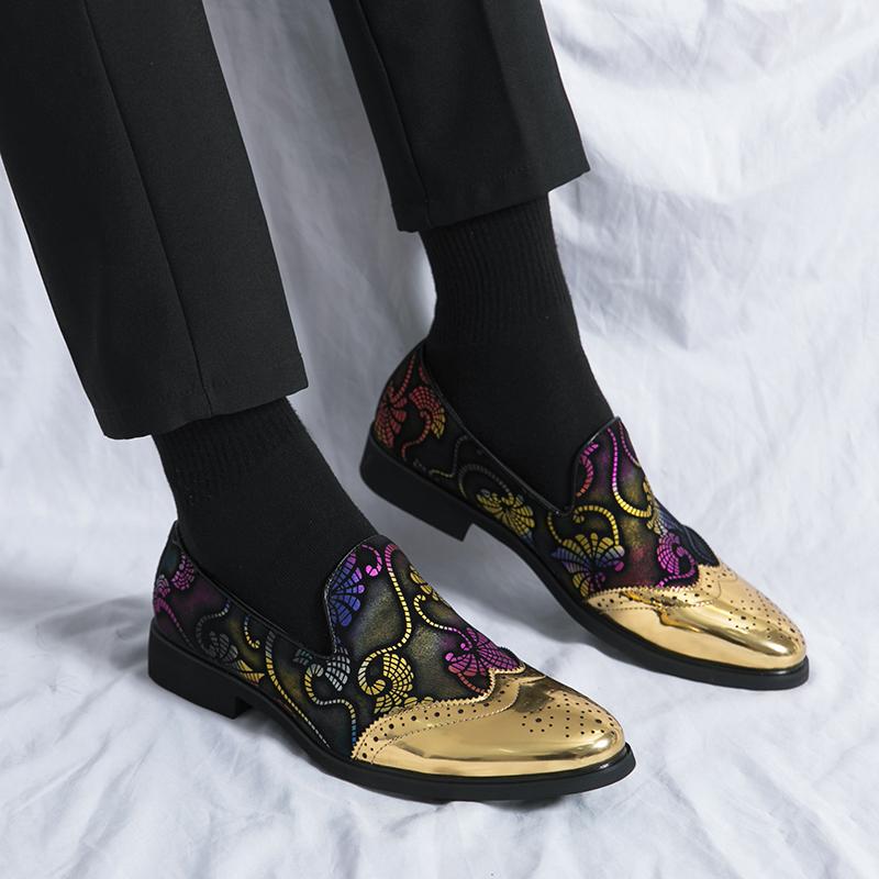 Fashion New Men Dress Leather Shoes For Men Classic Gentleman Wedding Prom Shoes Men Luxury British Gold Blue National Pattern Oxfords