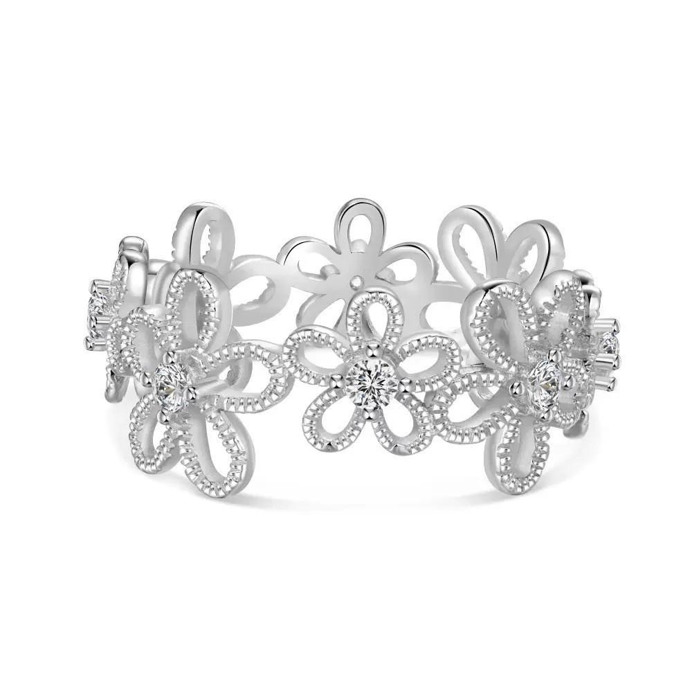 Exquisite Adjustable Hollow Flower Ring - Women's Versatile Sweet Ins Style Design, Perfect for Stacking and Styling on Any Finger.