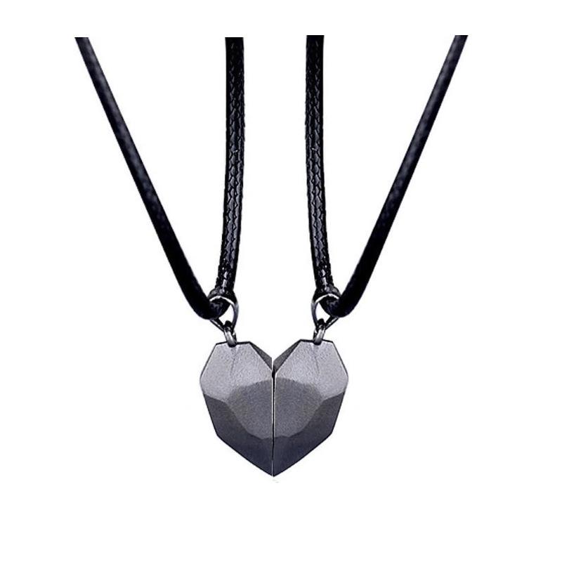 , couple's love item, magnet necklace, wishing stone pendant, heartbroken collarbone chain, heart-shaped necklace.