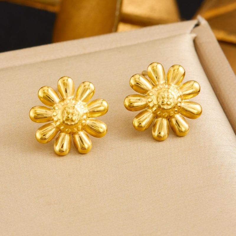 Gold Plated Daisy Flower Jewelry Set Necklace and Earrings Fashion Jewelry for Women
