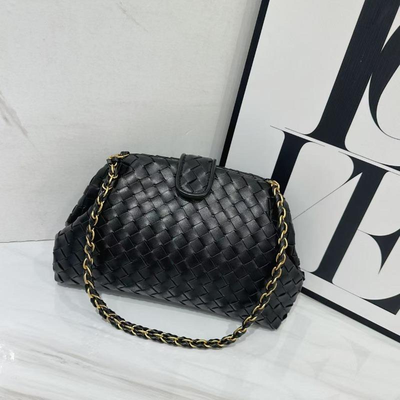 Vintage Classic Clip Chain Bag Cowhide Woven Bag Cloud Bag Underarm Shoulder Dinner Hand Shell Bag