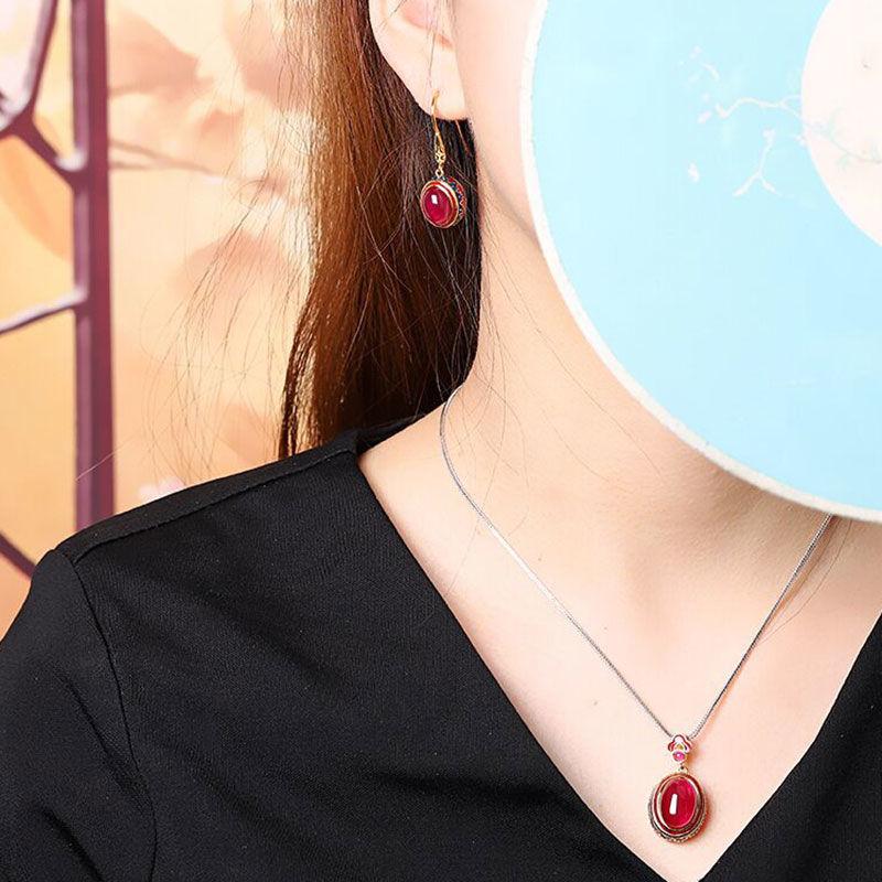 Classic Ethnic Style Natural Carnelian Vintage Pattern Enamel Earrings For Women Long Ancient Gold Crafts Red Earings Jewelry