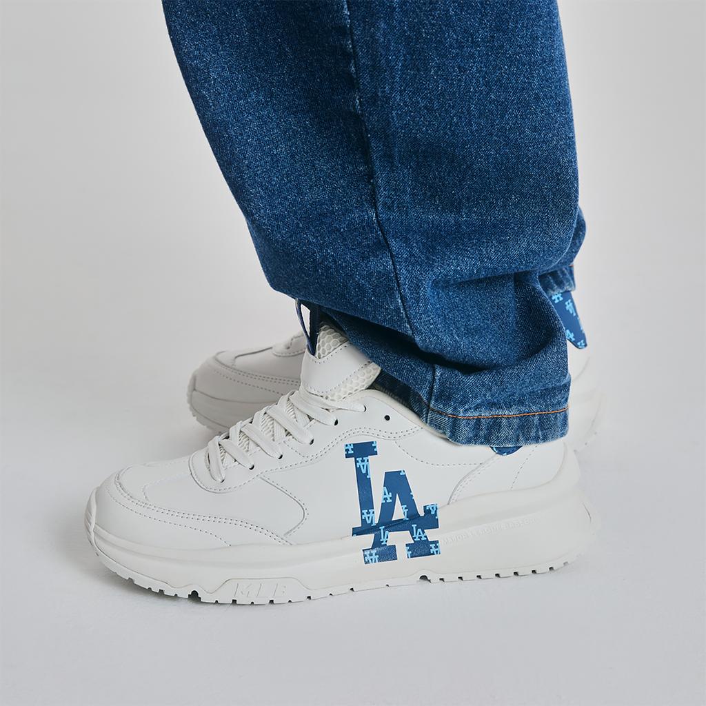 MLB Chunky Runner Synthetic Leather Low Top Casual Running Shoes Unisex Dark Navy Blue Sneakers 3ASHCRM3N-07NYD
