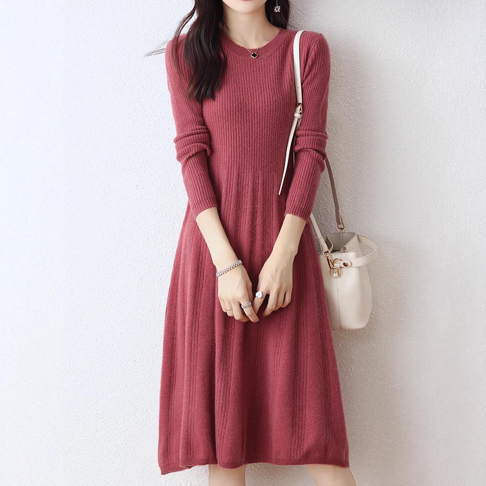 Women's Slim Fit Waist-Cinching Over-the-Knee Knitted Wool Dress - Autumn/Winter Base Layer, Round Neck, New Style