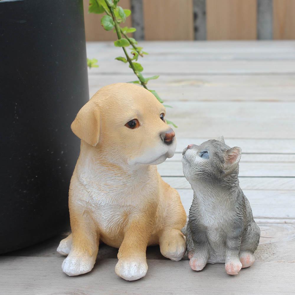 Cat and Dog Garden Sculptures Statues for Outdoor Patio Yard Lawn Home Decoration Animal Decorative Figurines Housewarming Gifts