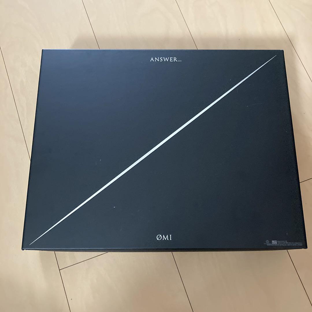 

[USED] ok!! Hiroomi Tosaka ØMI “ANSWER” fan club limited BOX