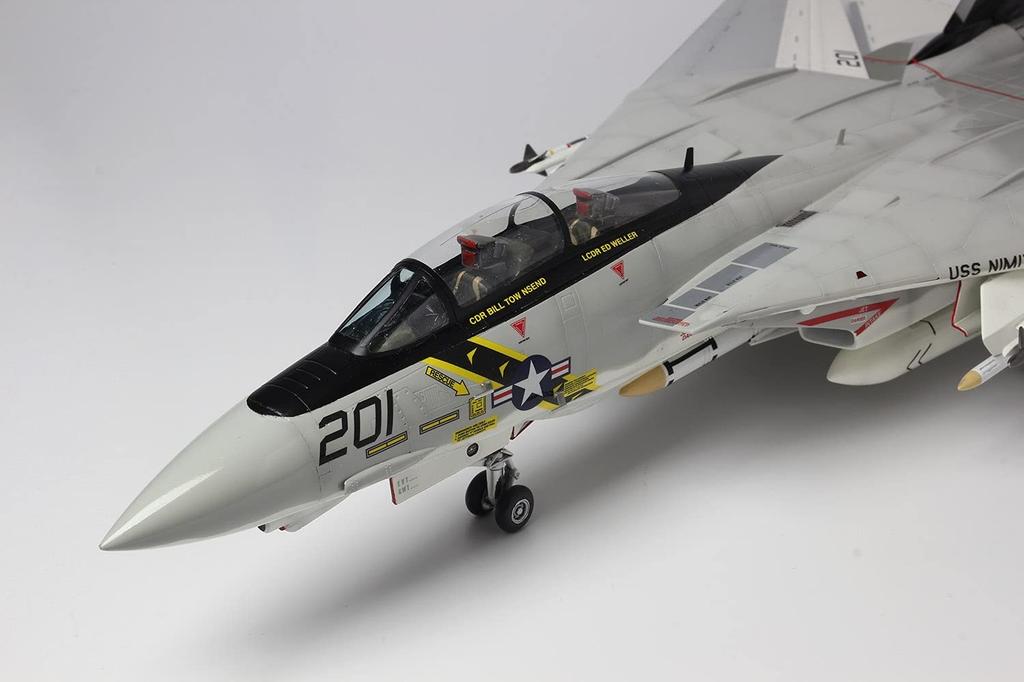 Platz/Italeri 1/48 Scale Aircraft Series U.S. Navy F-14A Tomcat Jolly Rogers (1970s VF-1, VF-2, VF-84) Plastic Model Kit TPA-01