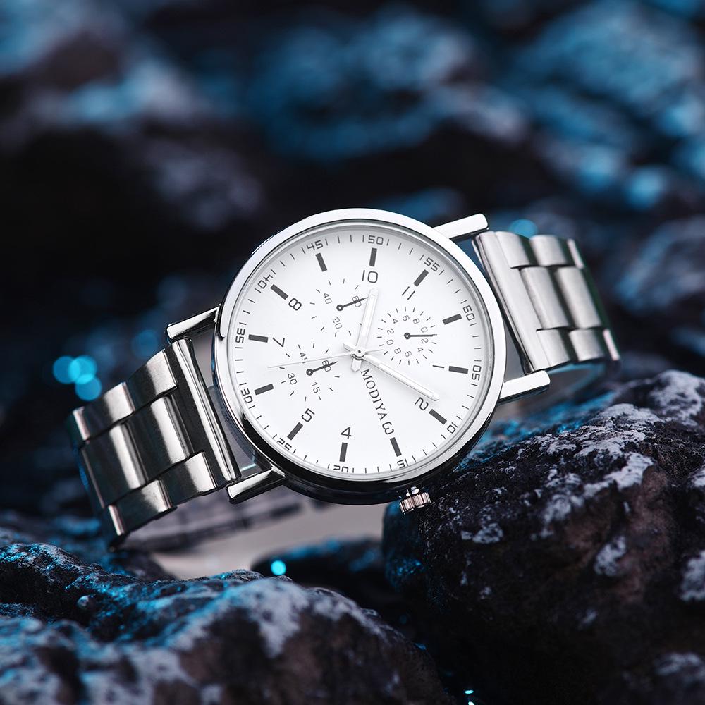Men's Stainless Steel Quartz Watch - Elegant, Simple Design
