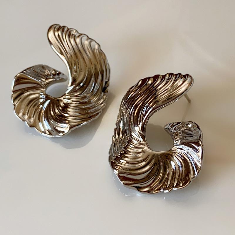 

Металлические серьги-кольца с полосками, серьги-гвоздики в стиле холодного ветра, модные и высококлассные серьги, женские