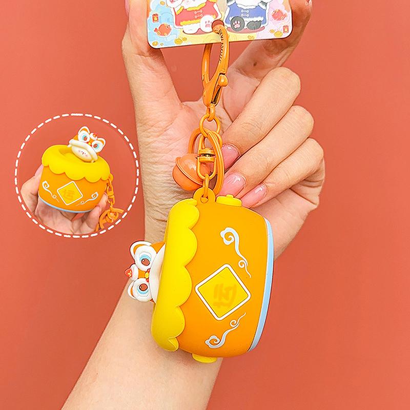 

Забавный лев танец барабан сжимает всплывающий силиконовый брелок кулон милый маленький кулон подарок оранжевый