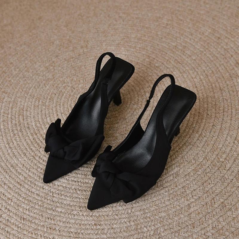 

Новые женские туфли с острым носком, неглубокие, телесного цвета, розовые, с бриллиантами, на низком каблуке, с ремешками сзади, зеленые босоножки с бабочкой 35 чёрный