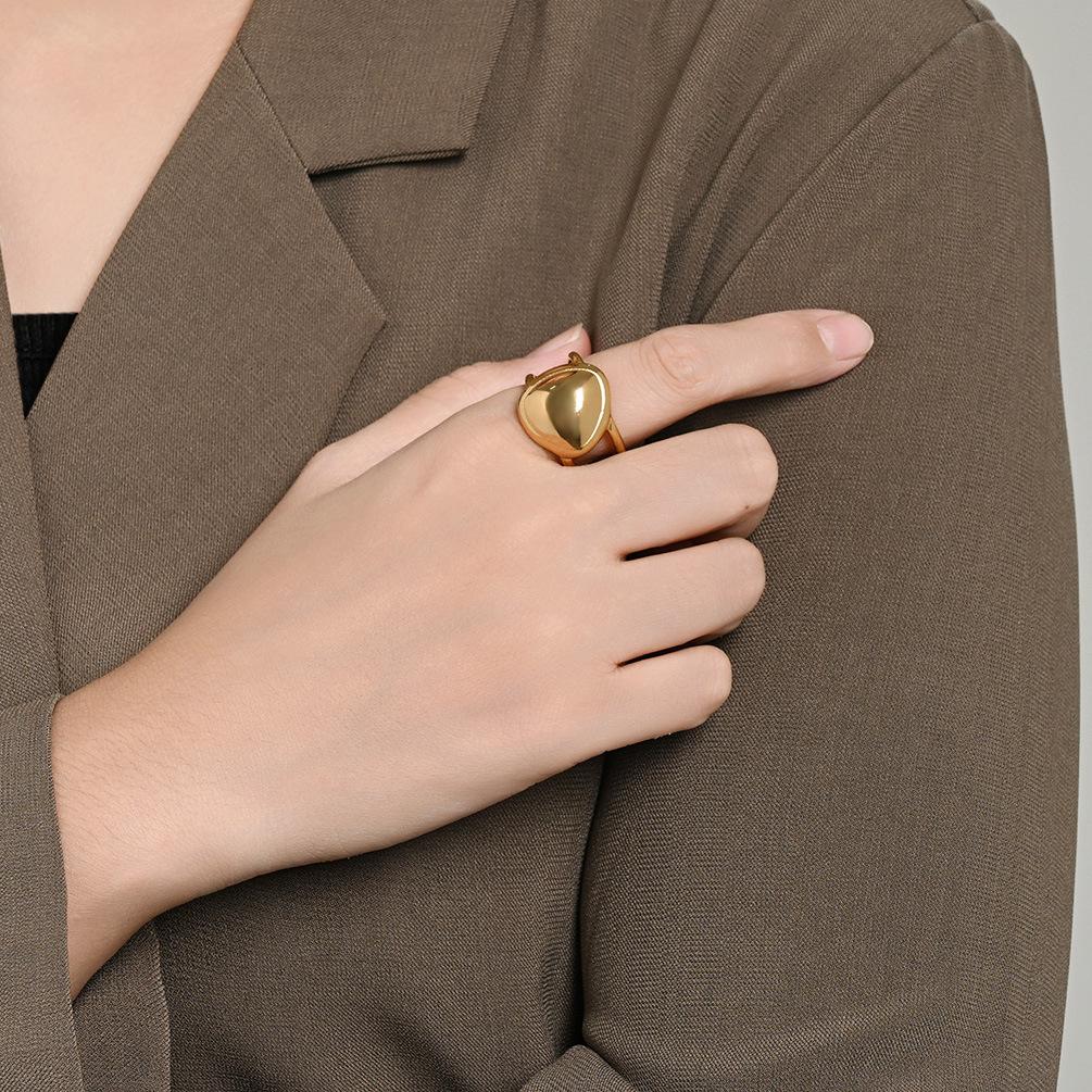 2025 Jewelry Geometric Triangle Curved Surface Ring for Women's High End Light Sensitive Surface Open Mouth Food Ring