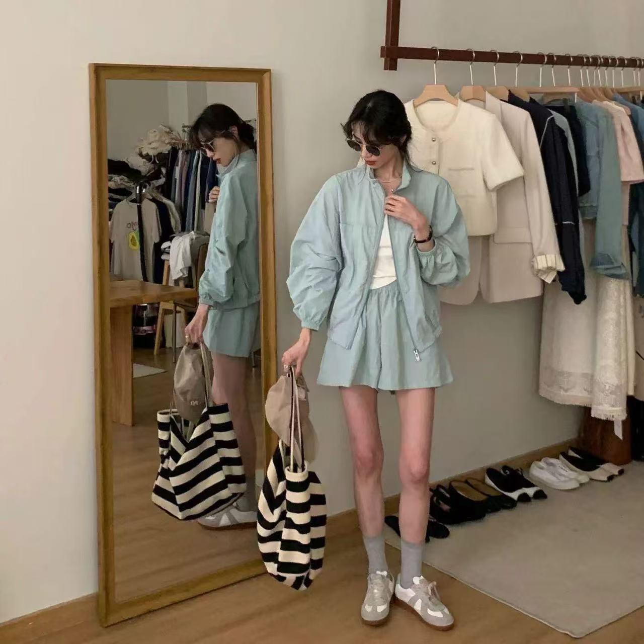 

2026 Women s Summer Korean Style Casual Sports Suit: Sun Protection Jacket & Slimming Shorts Set M