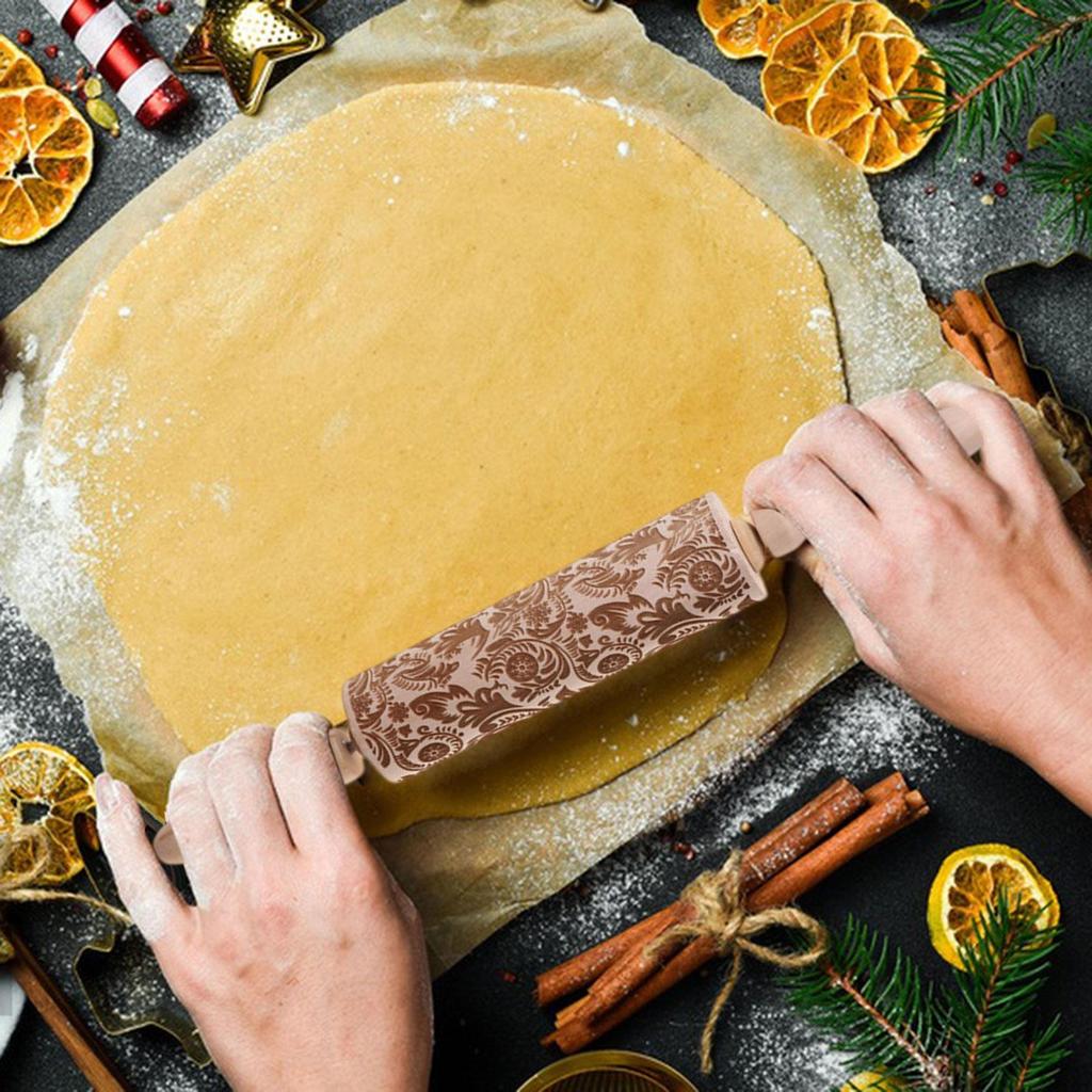 Christmas Embossed Wooden Rolling Pin Engraved Embossing for Baking Fondant
