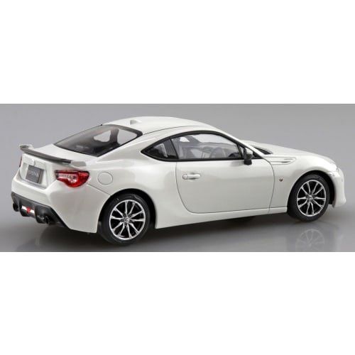 Aoshima Bunka Kyozai 1/32 Scale Rakupla Snap Kit No.08-CW Toyota 86 Crystal White Pearl Pre-Colored Plastic Model Kit (Automobile)