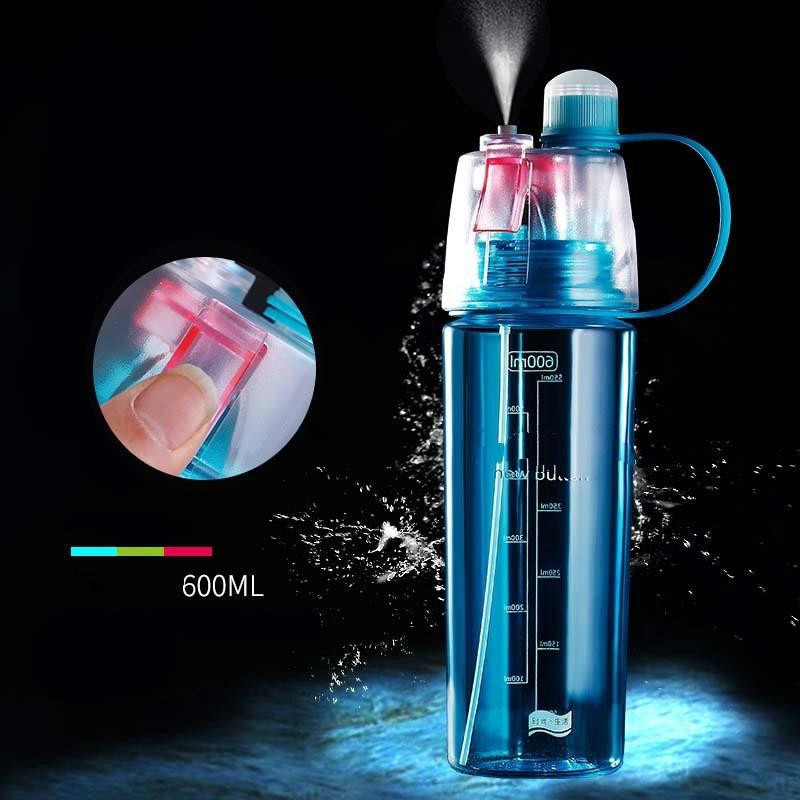 Nuova bottiglia d'acqua spray creativa Bottiglie atomizzatrici portatili Sport all'aria aperta Palestra Bere Drinkware Bot