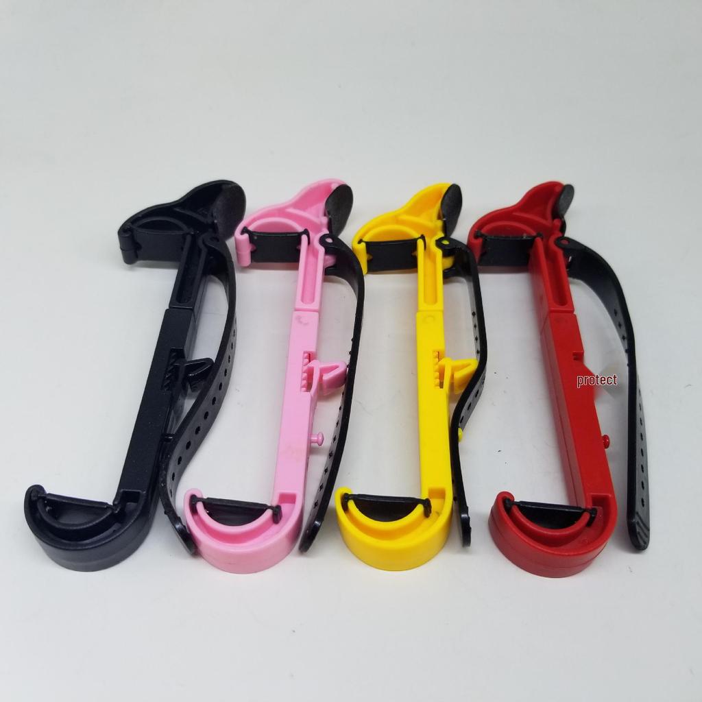 Universal Car Phone Holder for Steering Wheel - Multifunctional Hook Design with GPS Compatibility