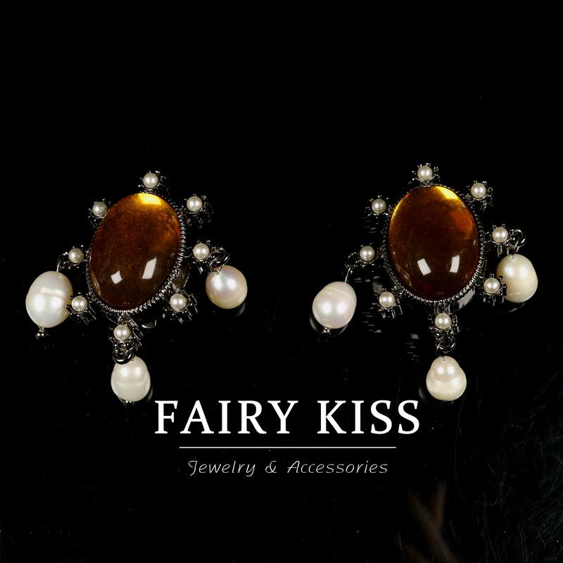 Vintage Light Blue Enamel Flower Heart Brooch with Hollow Design