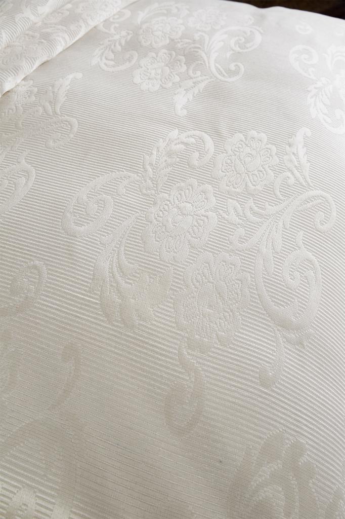 Dowry World Tulip Double Bedspread - Cream