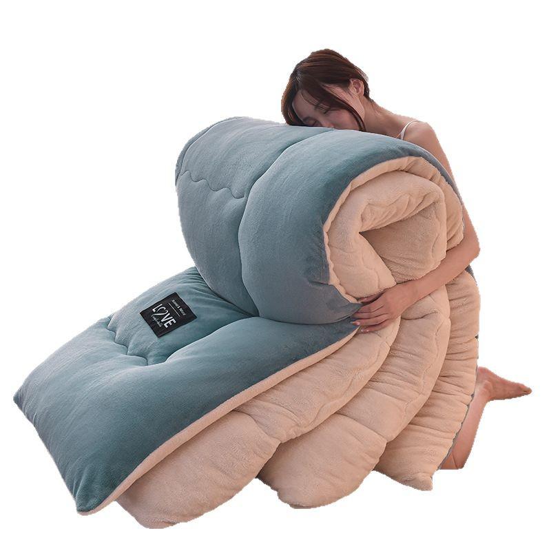 Double-Sided Lambswool Fleece Quilt for Winter, Spring & Autumn - Cozy Single & Double Bedding