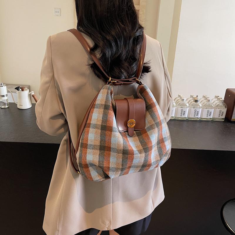 Leisure Time Traveling for Work High-capacity Backpack Autumn New Grid Retro Leopard Print Single Shoulder Crossbody Bag