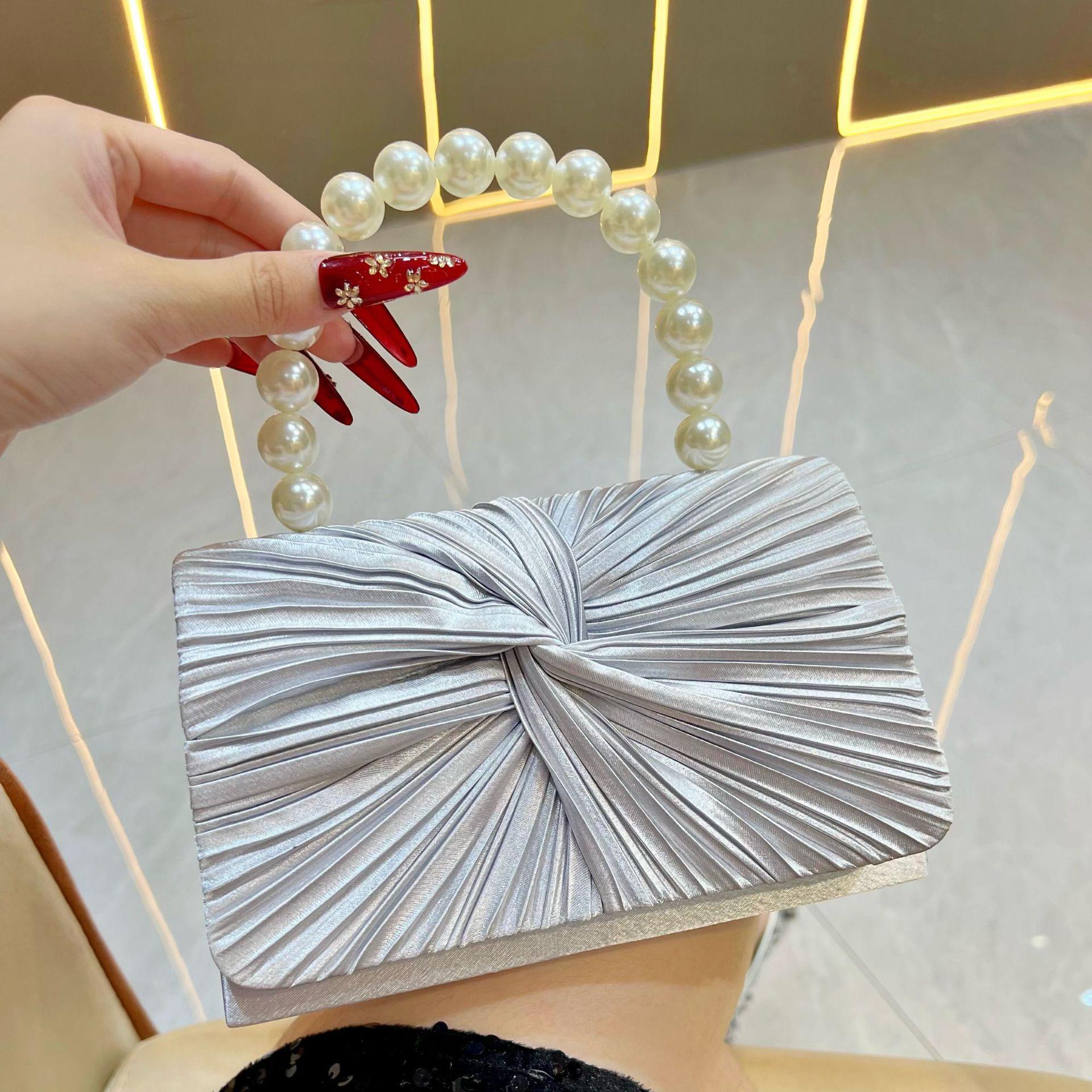 

Women s Luxury Sweet Pleated Evening Bag Fashionable Pearl Handle Banquet Handbag Wedding Party Dress Bridal Dinner Clutches Bag