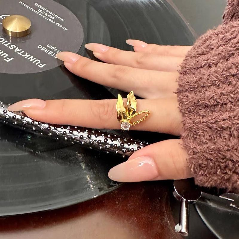 Women s Creative Zircon Ring: Simple, Fashionable, Versatile Open Ring