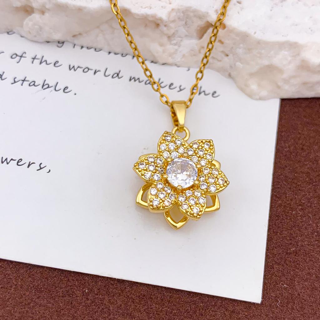 Necklace Rotatable Sun Flower Necklace Accessories Copper Plated Real Gold Color Retention Trendy Fashion Versatile Clavicle Chain