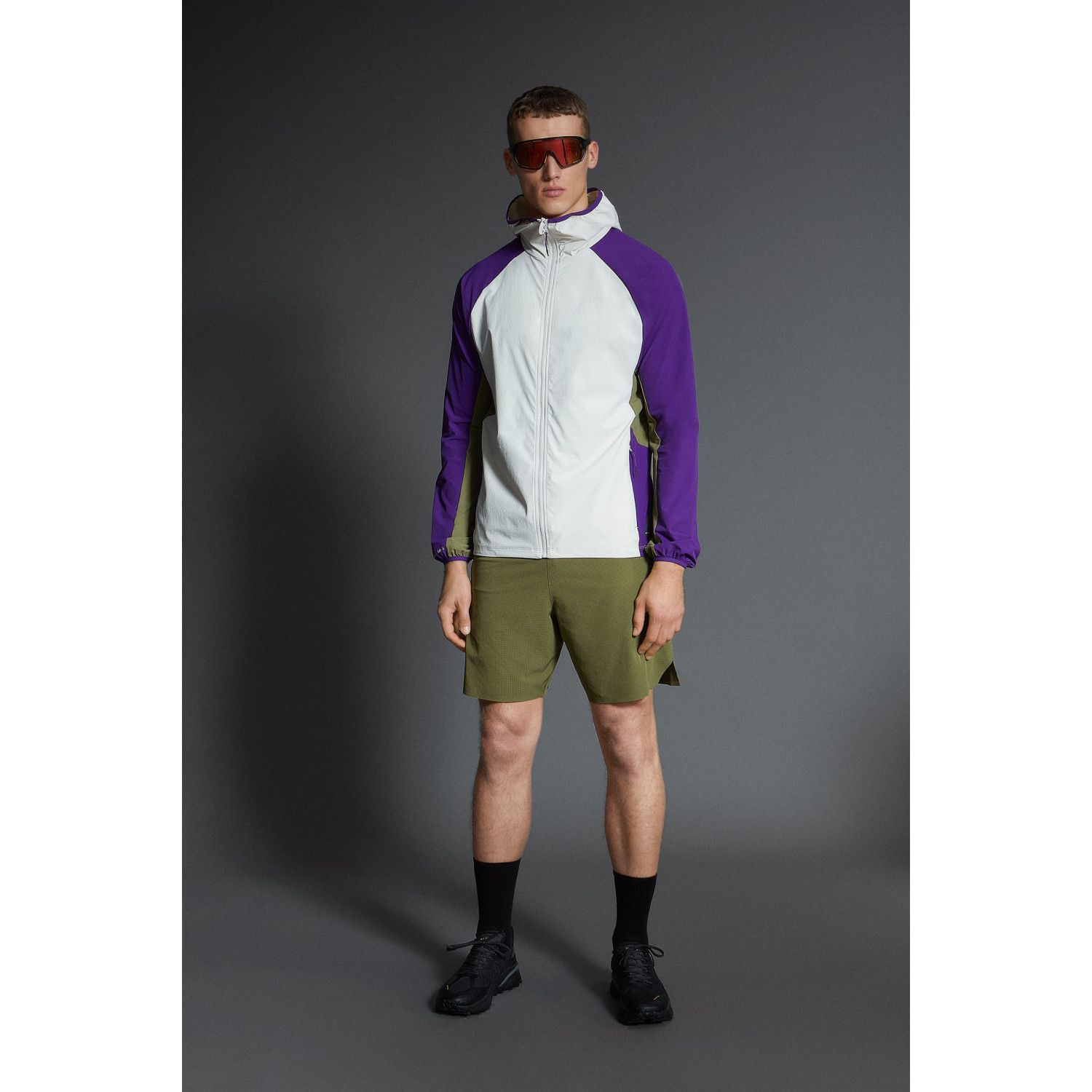 

TECHNICAL WINDBREAKER JACKET