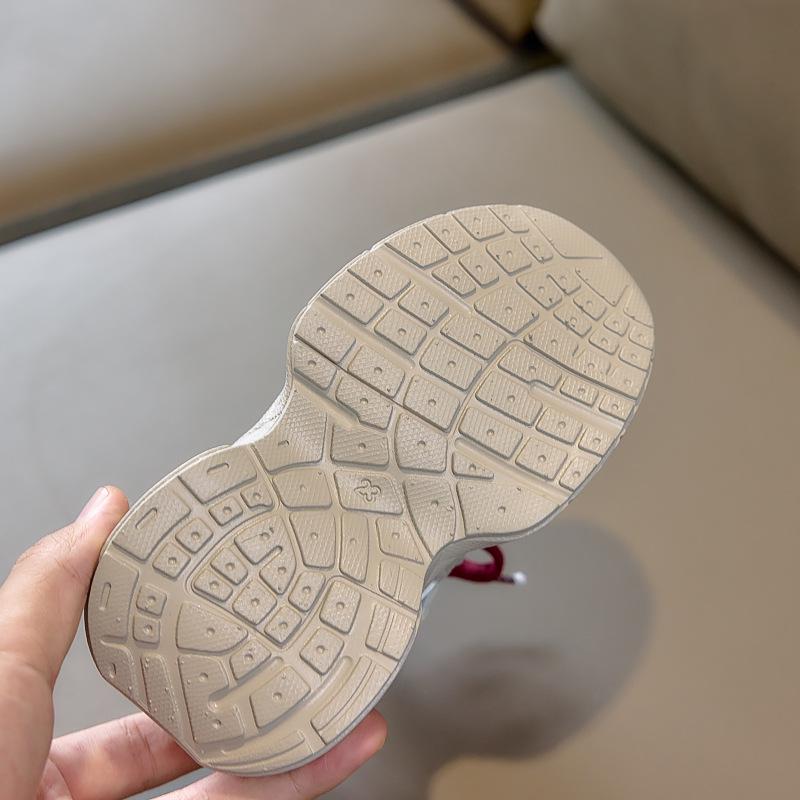 2025 Autumn/Winter Kids Sports Casual Shoes for Boys and Girls - Trendy and Comfortable Running Sneakers for Older Children.