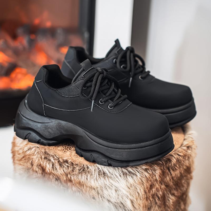 

Новые мужские туфли на толстой подошве, дерби, матовые, британские, с круглым носком, увеличивающие рост, туфли-маффины из кожи, полностью черные, спортивные 38