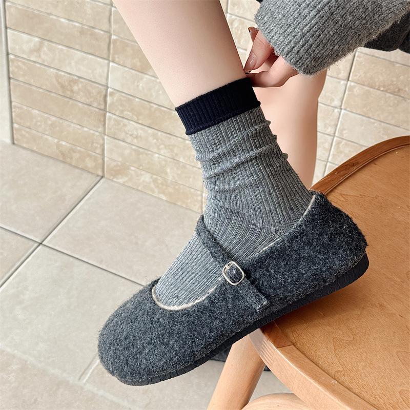 Spring and Autumn Cotton Yarn Dotted Mid-calf Socks with Contrasting Colors, Winter Long Calf Pile Socks