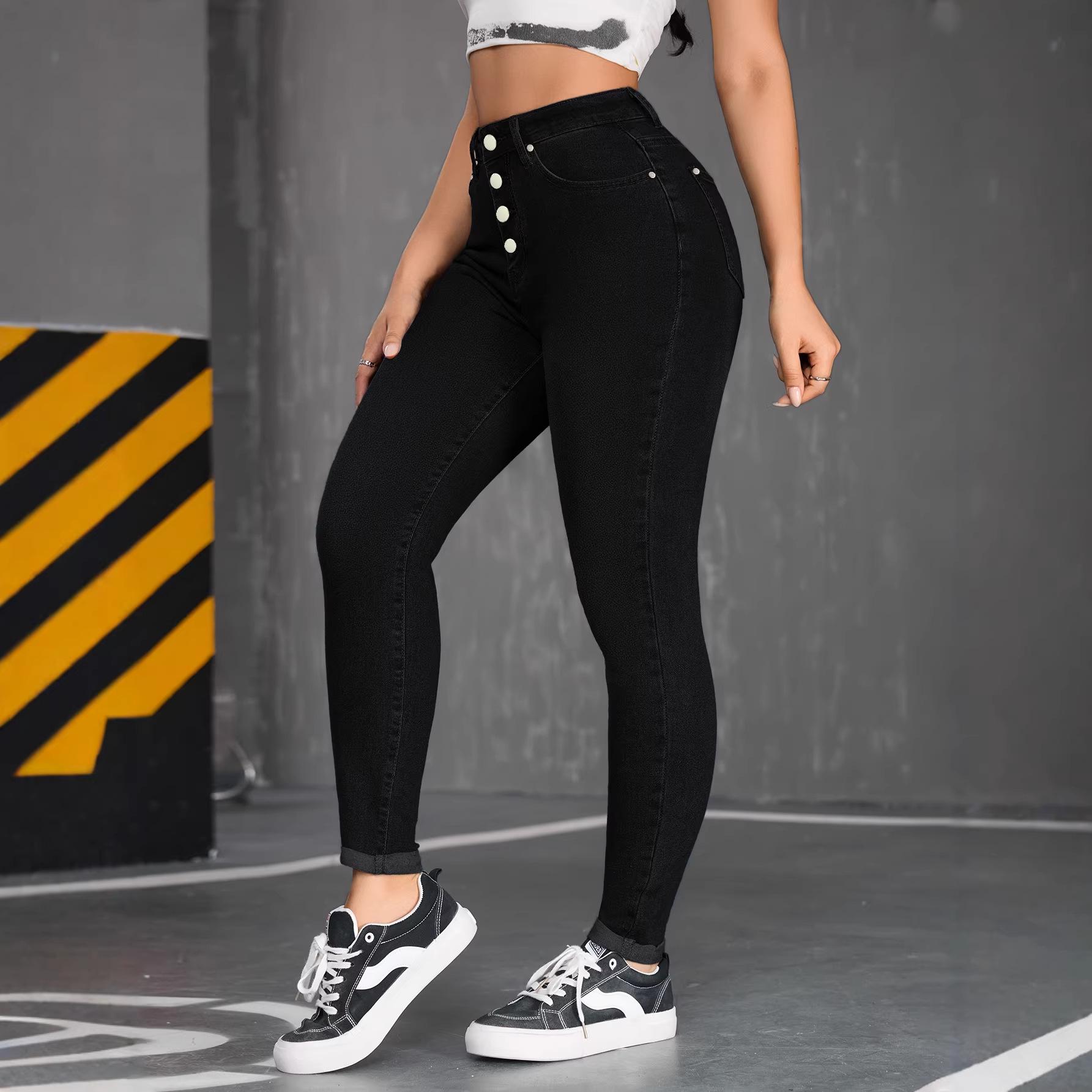 Women s High-Waist Slim Fit Stretch Denim Jeans, Black, European Size Large чёрный