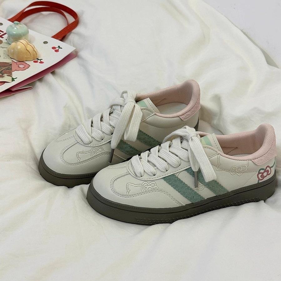 Flat white shoes summer niche trend board shoes versatile board shoes niche shoes children's new