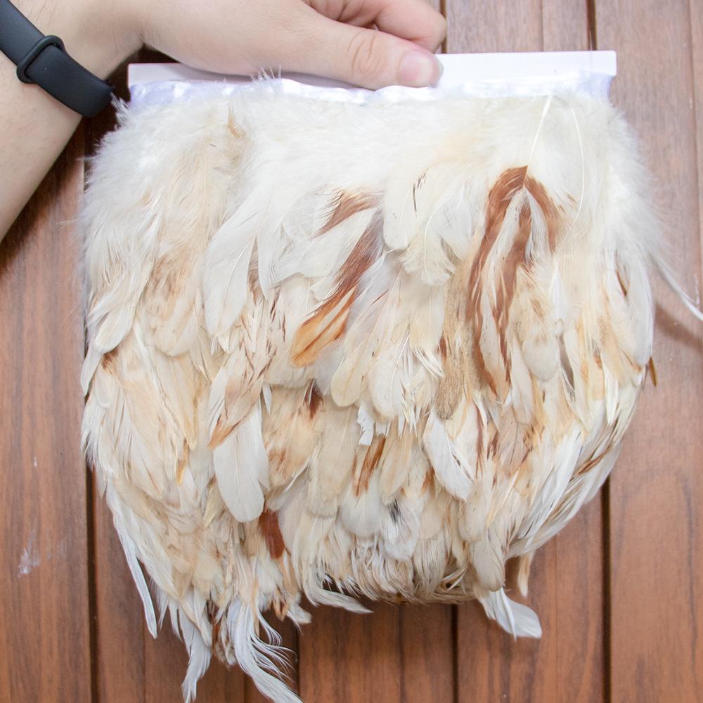 

1Meter Colored Rooster Feathers Trims 15-20cm Natural Chicken Feathers Carnival Cosplay Clothing Dress Sewing Plume Decoration 1Meters