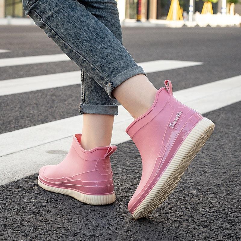 

Женская модная уличная нескользящая легкая дождевая обувь резиновая обувь 40 розовый