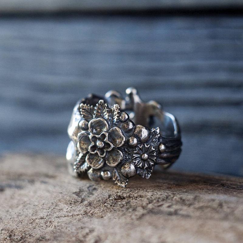 Accessories Ring Style Retro Fashion Personality Skull Head Ring Flower Ghost Head Jewelry
