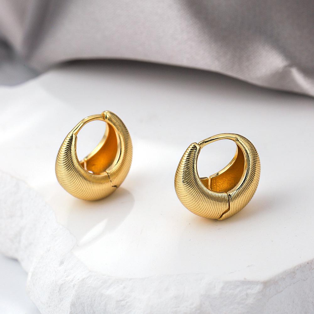 Elegant Glossy Earrings: Minimalist Ear Cuffs & Hoop Earrings - European & American Inspired Celebrity Style