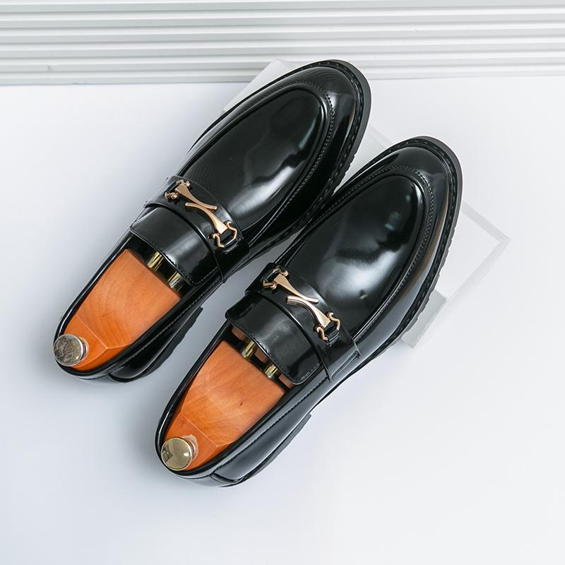New Luxury Slip On Dress Shoes Men Genuine Leather Italian Loafer Shoes for Men Black Brown Brand Formal Oxford Men Casual Shoes