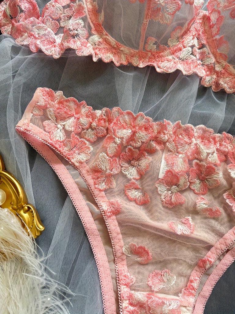Conjunto de Lingerie Sexy Transparente Multicolorido Bordado Floral Francês Kajano para Mulheres - Coleção Outono