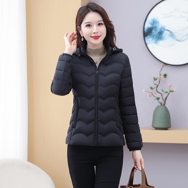 

Women s short cotton-padded clothes, new fashion light and thin cotton-padded clothes, casual down cotton-padded jackets, slim-fitting mother jackets. XL (90-54 kg)