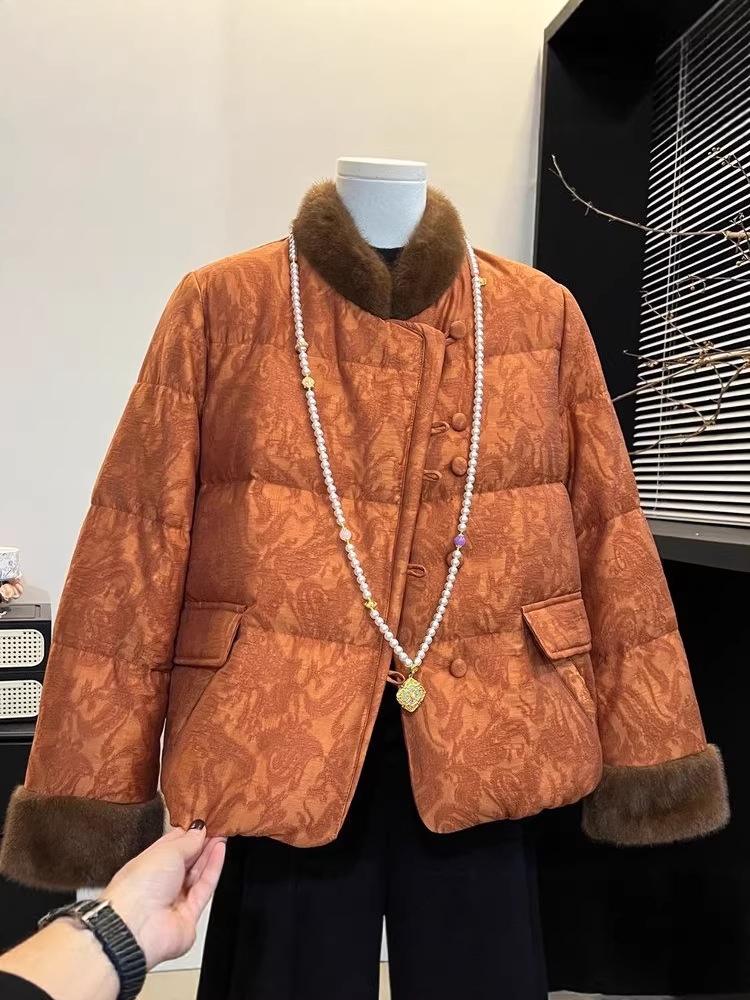 2025 New Style Light Luxury Down Cotton Jacket for Middle-Aged & Elderly Women - Warm, Thickened, Cold-Protective Outerwear
