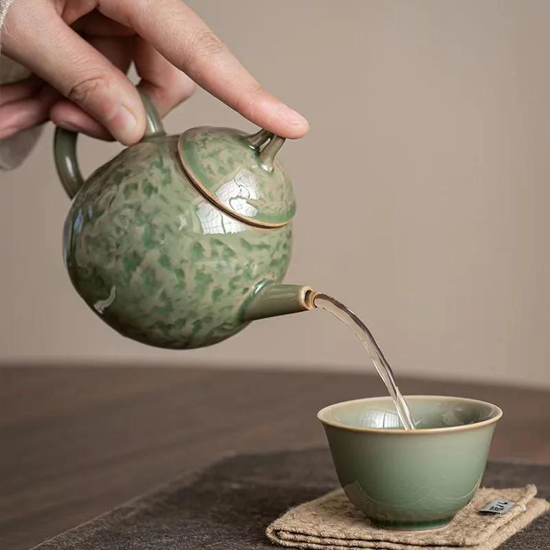 Celadon Keraamiline Teekann Hiina Väike Kann Filtri ja Kung Fu Teeanuma, Ühe Kannu, Teeinfuusori, Ringkäepidemega Teekeetja, Teekannuga